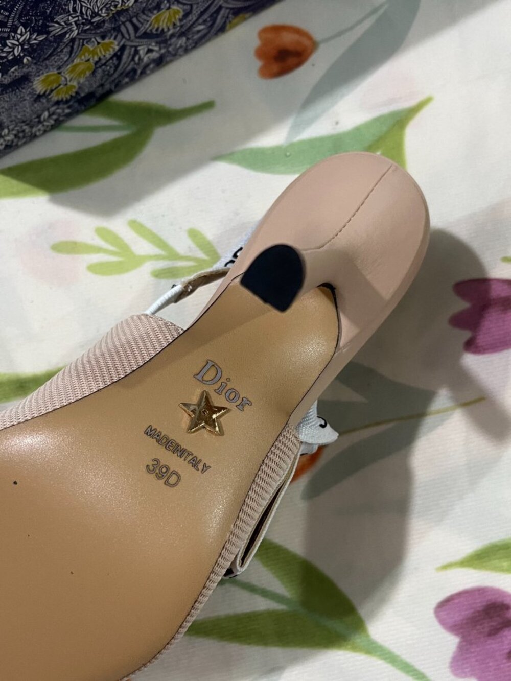 Dior J'adior Mesh Open-Back High Heels - Picture 5 of 7